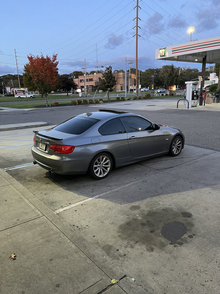 suhmigs's tweet image. Pu in the space coupe🕺🏽