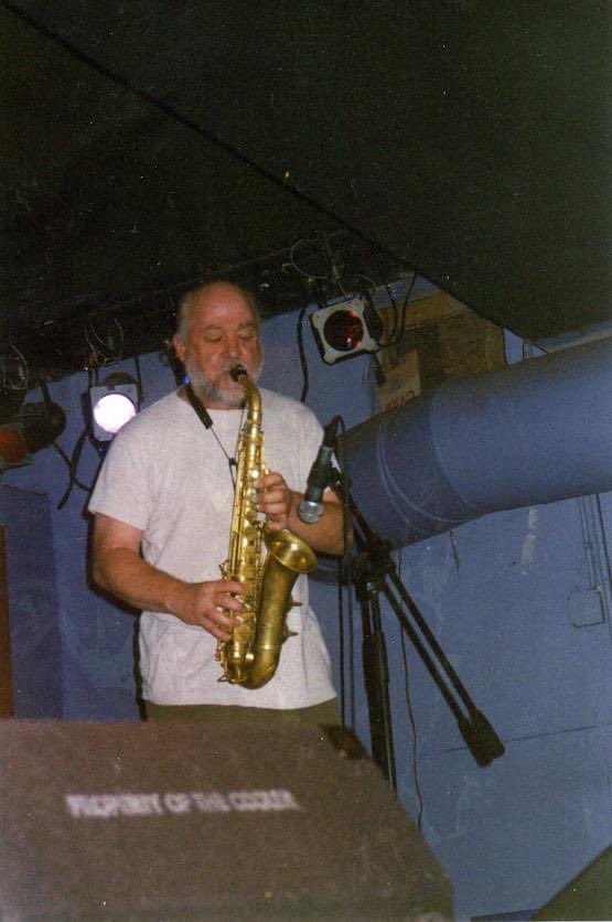 ProjectPlath's tweet image. Saw on the orig #sonicyouthwebsite that #thurstonmoore would be performing at #thecooler in the meetpacking district so I brought along my Vivitar 35mm point n’ shoot and sat on the stage by myself  #soniclife