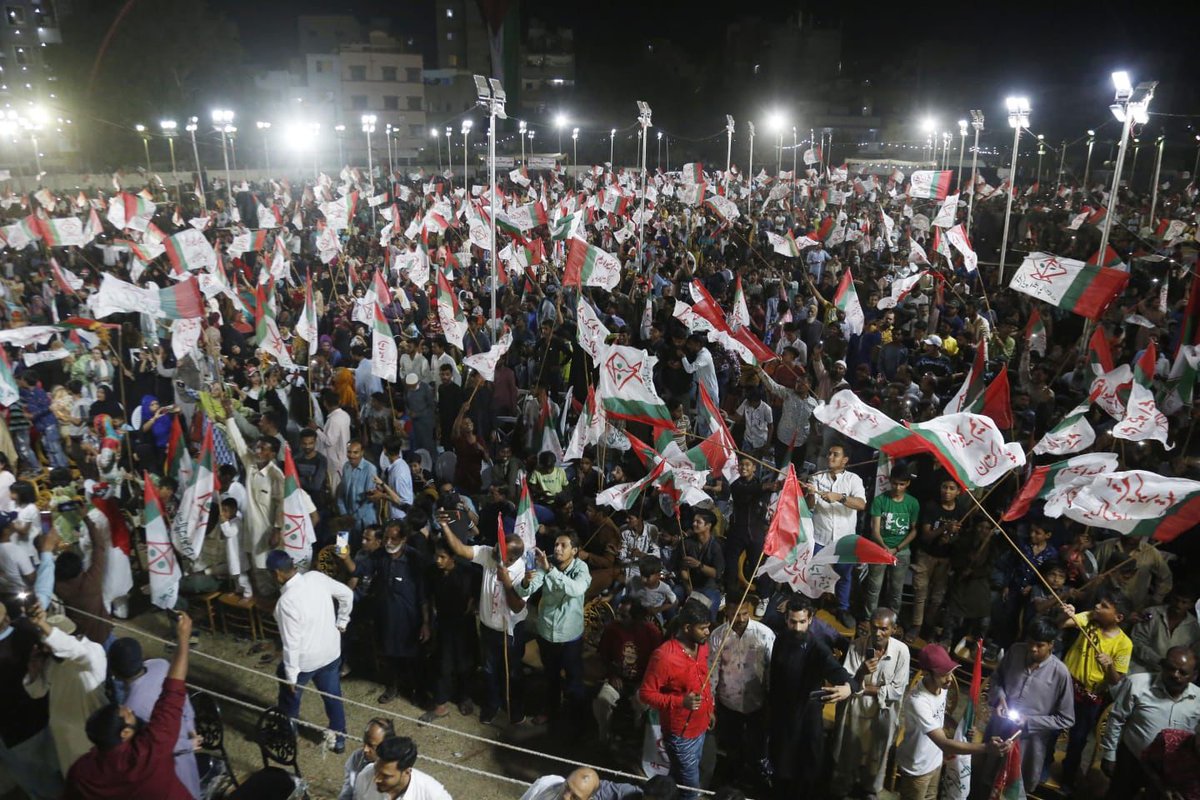 لیاقت آباد والوں نے بتادیا کراچی پاکستان کولیڈ کریگا،پیپلزپارٹی کراچی پر قبضہ کرنا چاہتی ہےپیپلزپارٹی نے ایسا کچھ نہیں کیا کہ وہ کراچی اور مہاجر قوم سے ووٹ لے سکے، پی پی پیسے پھینک کر کراچی سے بائیکاٹ کرانا چارہی ہے،  لندن سے بائیکاٹ کی کال پیپلزپارٹی سے پیسے لیکر کی جارہی