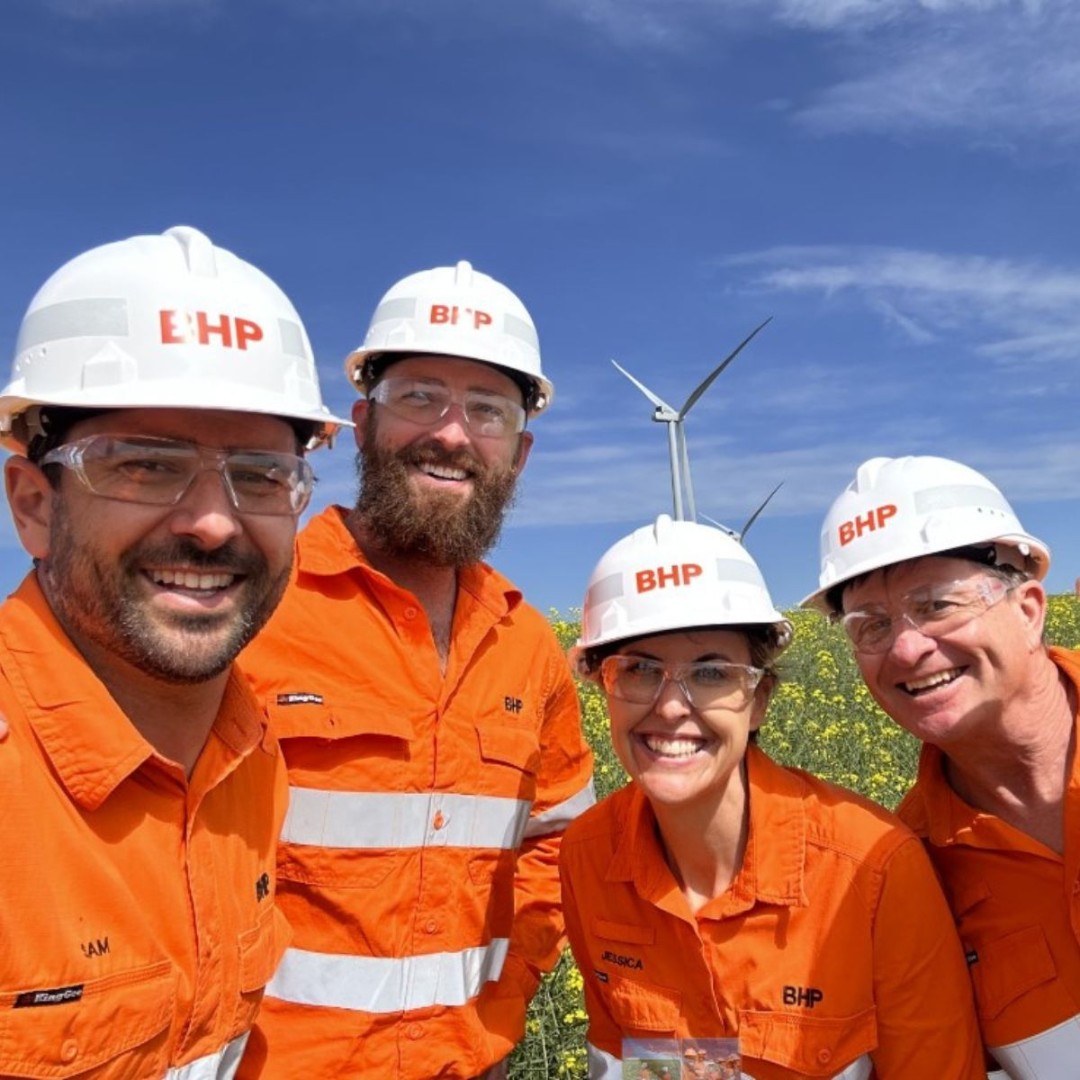 CMEWA's tweet photo. It was smiles all around at @BHP #FlatRocks #WindFarm in #WA, with half of the 18 #WindTurbines now in place. 👏 🌬️
Thanks for sharing #BHP 👏 https://t.co/XHpkEBVMge