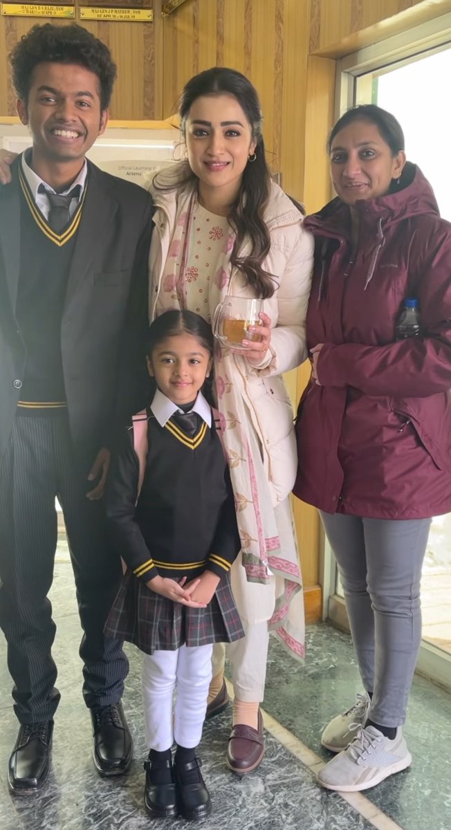 kollywoodnow's tweet photo. Unseen BTS Clicks 📸 From #LEO 🔥🧊 Shooting Spot 🎥✅

#Trisha Shared An video in her #Instagram Handle Ft. Some🖼️📸 From the Sets of #Leo with #ThalapathyVijay 🔥😎 Dir 🎥 #LokeshKangaraj &amp; Artists

#LeoIndustryHit #LeoHits500crores #LeoSuccess #LokeshKanagaraj #LCU #Kollywood https://t.co/xF8meDFyAP
