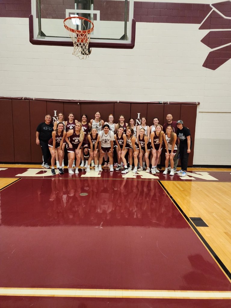 Another Midnight Madness complete. This is going to be a fun group for sure. They work hard for each other on the court and love being together off the court #Together