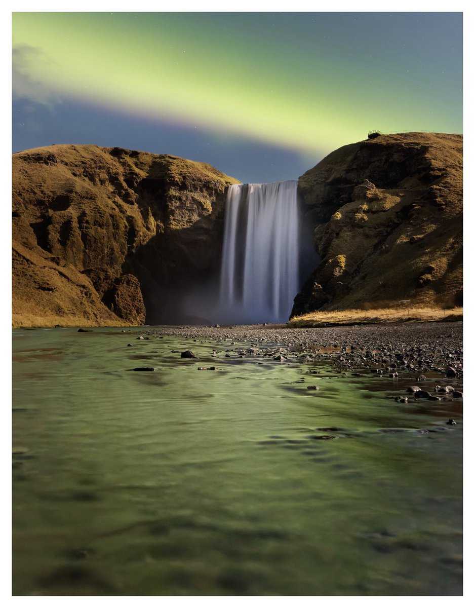 ‘GREEN RIVER’ I spent quite a while crouched in the river in the dark last night, but it was definitely worth it, watching the aurora dance in the sky behind Skogafoss. 🙂#wexmondays #sharemondays2023 #fsprintmonday #iceland