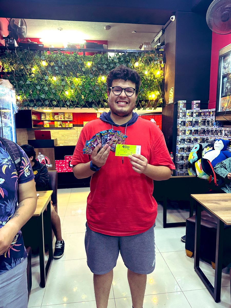 Top 2 in a local challenge with Rapid Strike, amazing deck!

Matches:
Turbo Lost (L)
Darkrai Vstar (W)
Turbo Lost (W)
Arven Chari (W)
Arceus Chari (W)

Finishing with a score of 4-1!

Total points:
82/350

Special thanks to:
<a href="/diegoleyva2502/">diego leyva</a> <a href="/omar_uribe8/">Omar Uribe</a> @ShadowSnowy1