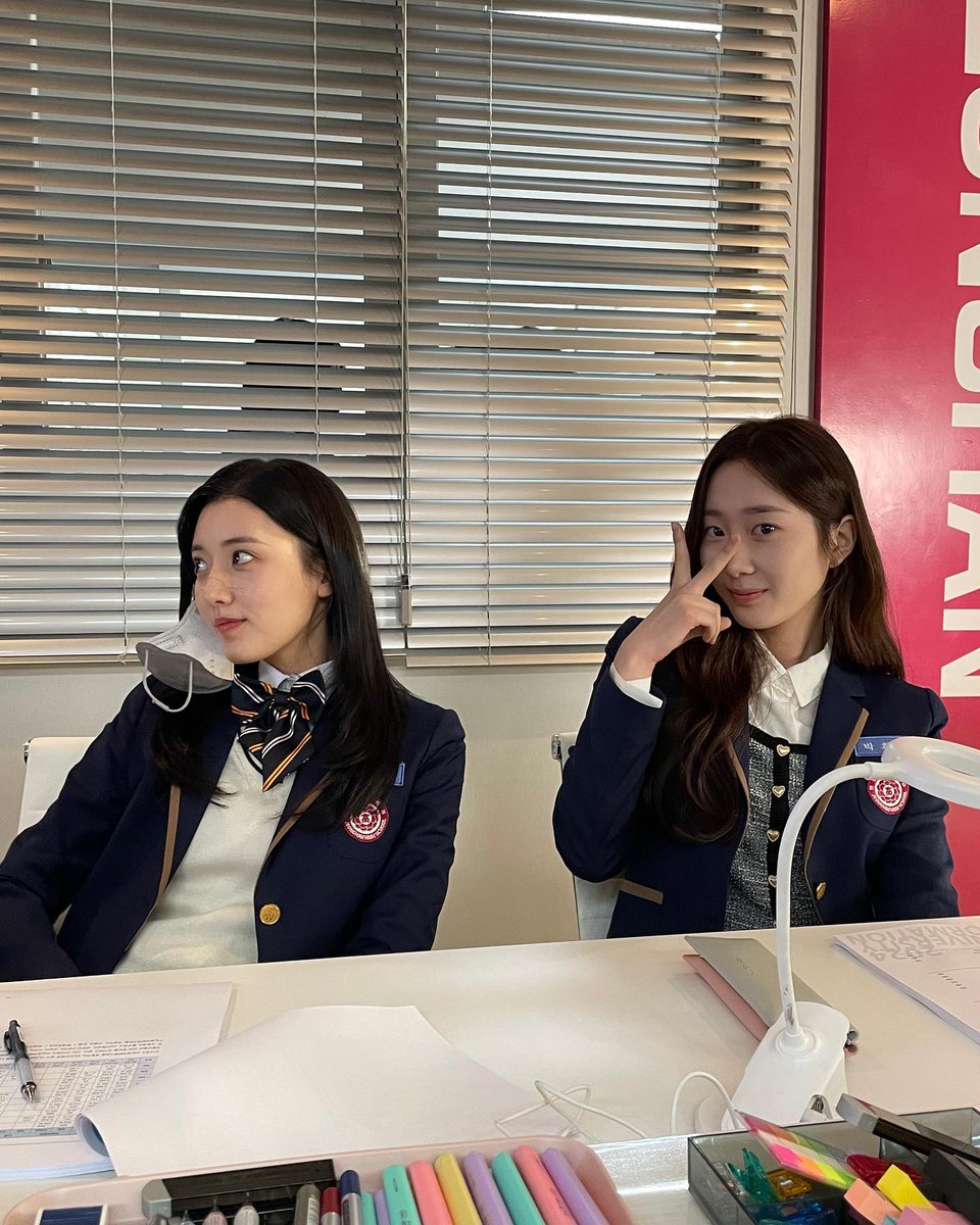 seooeun's tweet photo. 🍪앙칼희진-> 서은 모음
With 귀요미들 💓
이번주도 #하이쿠키 !! https://t.co/QKm8Q73Ahn