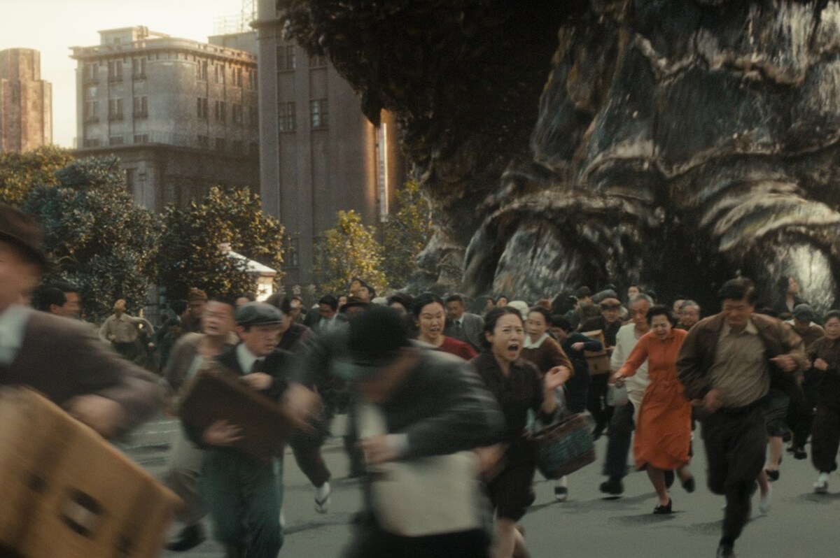 eiga_natalie's tweet photo. ゴジラの恐怖を体感！「ゴジラ-1.0」IMAX、MX4D、4DXScreen、Dolby Cinemaでの注目ポイントは？
各ラージフォーマットの担当者と監督・山崎貴が特徴を解説
https://t.co/qJxi7se56k

#ゴジラマイナスワン #ゴジラ #Godzilla #山崎貴 https://t.co/nekTNEKc4Y