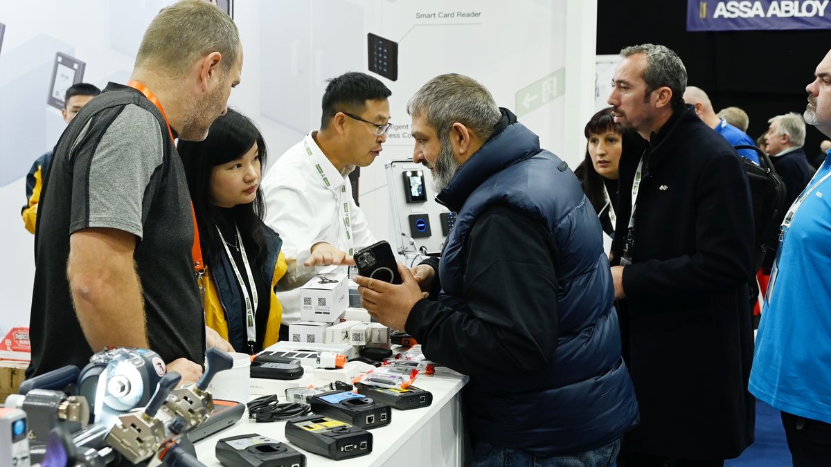 XhorseGlobal's tweet photo. 📣The exhibition #MLA2023 ended successfully. Thank you all for your enthusiasm and support. Did you find the device you were looking for at the booth? 🤩
#xhorse #locksmith #autolocksmith #locksmithing #keycutting #keycuttingmachine #keyduplicator #keymachine #automotiveindustry https://t.co/wXxt672PXr