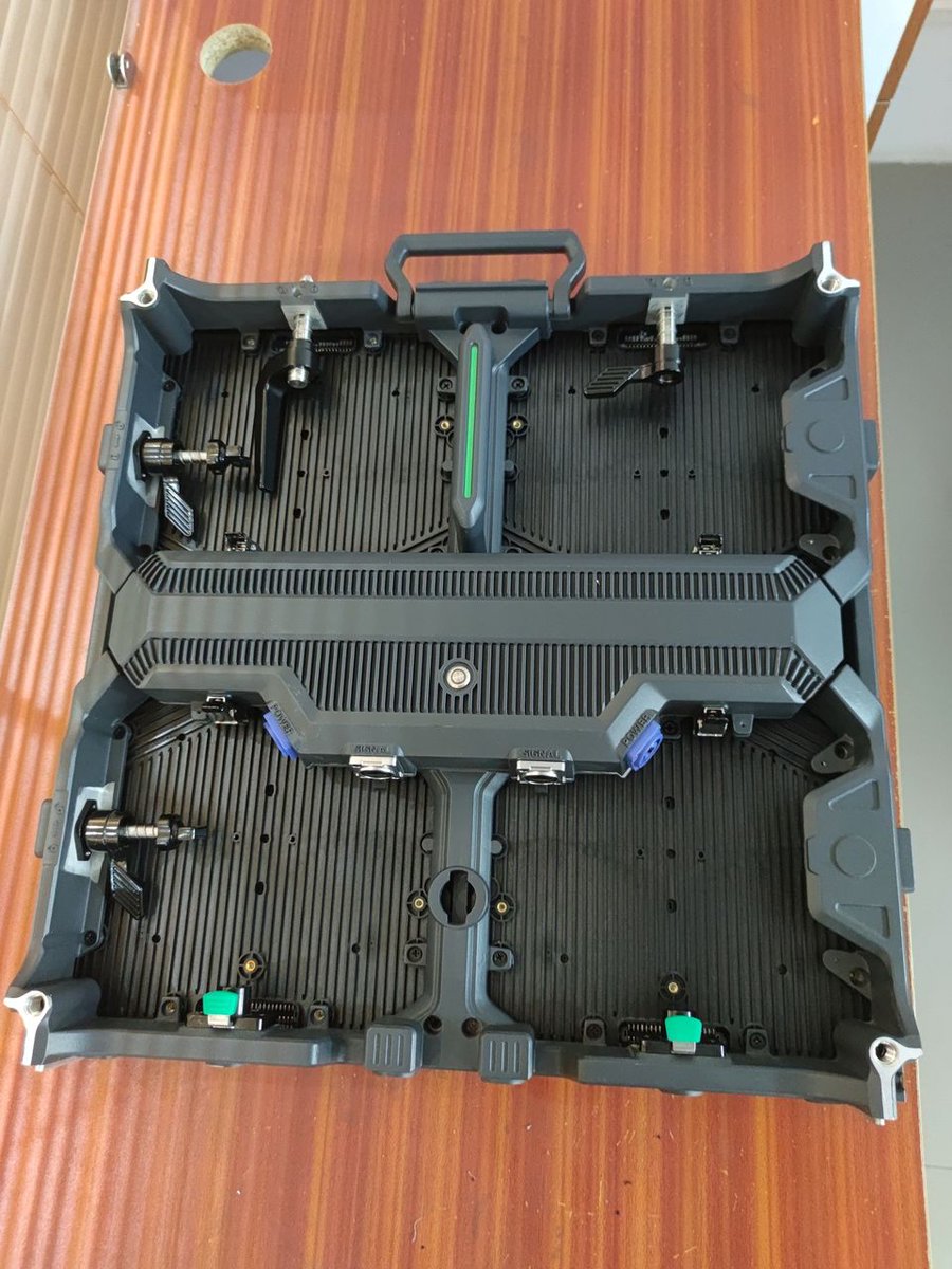 AngelaM62058254's tweet image. XC series led rental screen，indoor and outdoor.   500x1000mm   HUB connection&amp;amp;refresh 3840Hz   Spot supply, welcome to consult   WeChat/WhatsApp+86 17878692418   #ledscreendisplay #ledscreen #ledscreenrental   #ledscreenindoor #leddisplay   #leddisplayrental #ledscreenhire