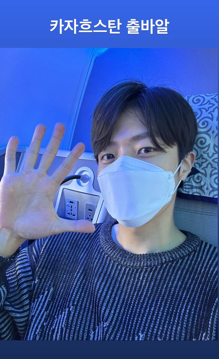 fragile_GNCD's tweet photo. 아ㅋㅋㅋㅋㅋㅋㅋㅌ형 포즈 따라한거였음ㅋㅋㅋㅋㅋㅋㅋㅋㅋㅋㅋㅋㅋㅋㅋㅋㄱㅇㅇㅠㅠㅠㅠㅠㅠㅠㅠ으악 https://t.co/5vlWVN6IEN