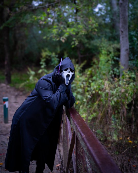 What's Your Favorite Scary Movie? https://t.co/RdlVzL7jOf<a href="/tag/roadtrip"class="tags"><span>#roadtrip</span></a>