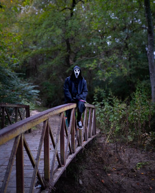 What's Your Favorite Scary Movie? https://t.co/RdlVzL7jOf<a href="/tag/roadtrip"class="tags"><span>#roadtrip</span></a>