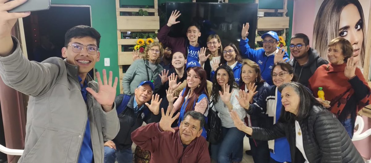 soyferherrera's tweet photo. Que felicidad tan grande siento en mi corazón miraísta 💙💙💙💙 @soydanileon @Fapuentess  
@PartidoMIRA 🎉🎉🎉 https://t.co/I3bPvU9571