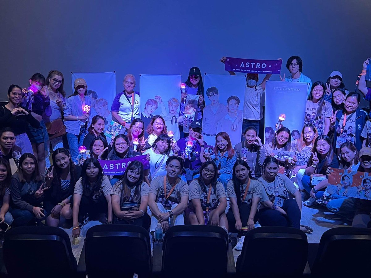 EventsforASTRO's tweet photo. It's really nice to meet you all fellow Rohas! 

Let's continue to love and support our shining stars 💜💫

#EVENTSFORASTROVIEWINGPARTY  #ASTROSCOPEXSTARGAZER 
#AROHAFOREVER https://t.co/pNHSCtSO1h