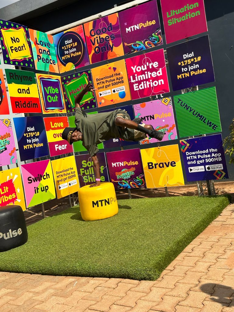 meyveis21's tweet photo. Dope stuff down 🔥@trroystudios with #MTNPulse. #TrroyDanceOff 🥳🥳 https://t.co/wEy9kIEmin