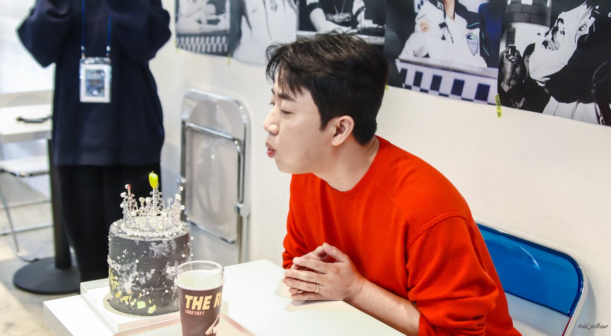 231029 합정 블루로그 홍진호 생일카페
워터마크 제거xx