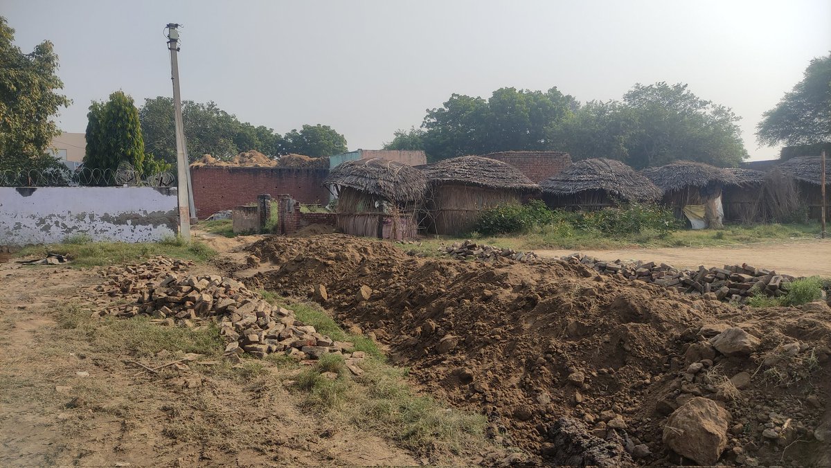 HitkariAjay's tweet photo. @dmbulandshahr @MlaShikarpur @DrAntulTeotia @UPGovt आदरणीय जी ग्राम रंगपुर में चल रहे विकास कार्य में लोगों को काफी दिक्कतों का सामना करना पड़ रहा है। गांव का पानी पूरी तरह नालियों में रुका हुआ है लेकिन इसके बावजूद भी अभी तक रास्ते का कार्य बहुत ज्यादा ढीला चल रहा है। (1) https://t.co/elYHc3vOPa