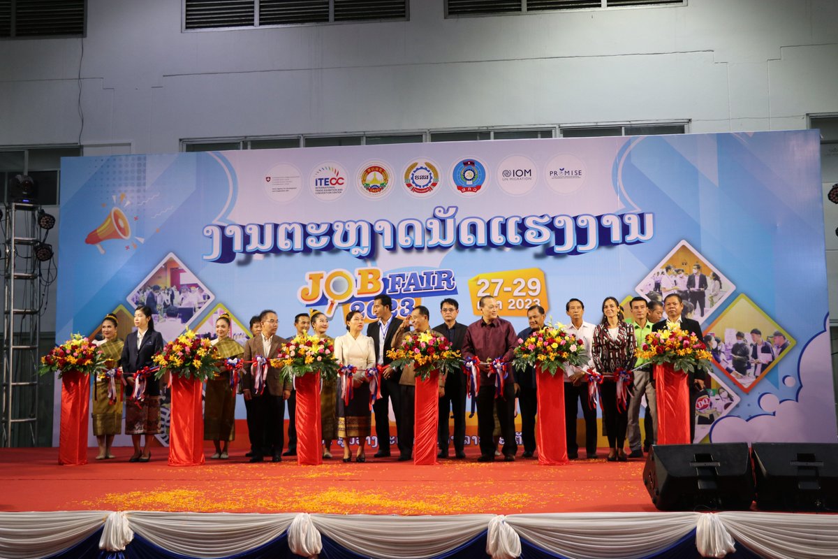 IOMLaoPDR's tweet image. 👉Exciting times ahead, the Job Fair 2023, made possible by IOM under the Promise project fully funded by SDC!  
🎉 we connect talented individuals with promising opportunities, empowering dreams and creating a brighter future for all.
#JobFair2023 #PromiseProject