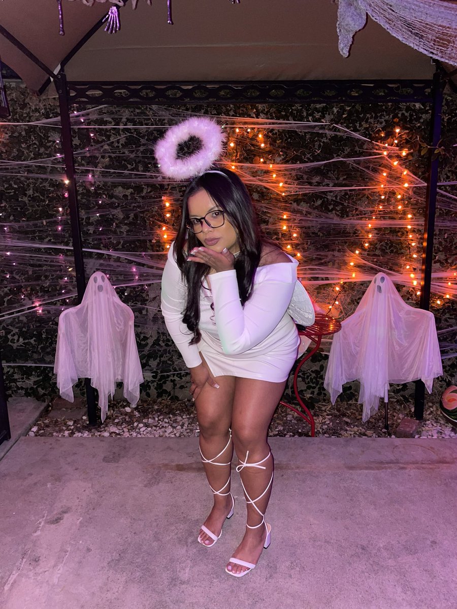 alexacgb's tweet image. 💋