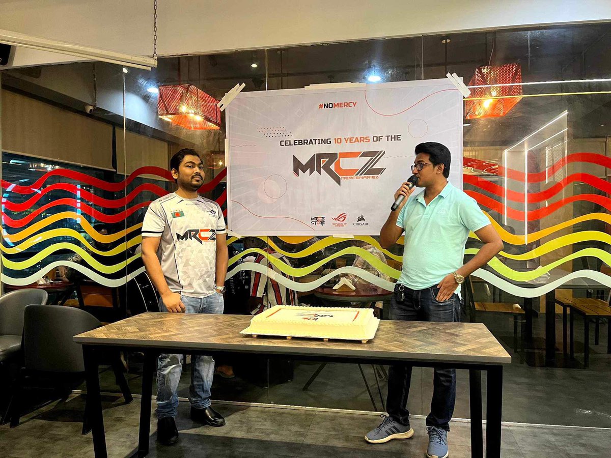 MercenarieZbd's tweet photo. An evening with some amazing friends and of-course our very own MercenarieZ to celebrate the 10 years of our inception.

#NoMercyMrcZ https://t.co/19Bf4vW1fi
