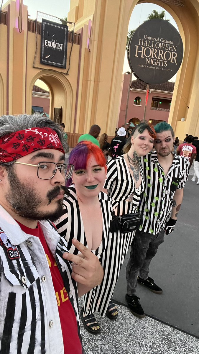 NeroTheHero13's tweet image. Selfies from our Halloween trip! Having a blast so far! 
#HHN2023 #SpookyEmpire #SpookySquad #whatwedointheshadows