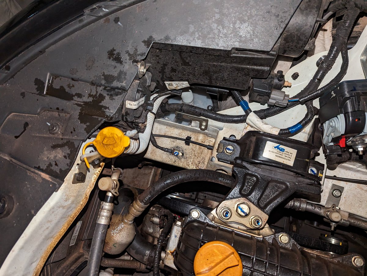 drballala555's tweet photo. @TataMotors you guys made an amazing car (Altroz). But definitely need to improve your quality check and start using quality products. Less than 6 months  old car (<7k run) already Major oil leak from engine. Oil all over the place. https://t.co/07Em2yoQGY