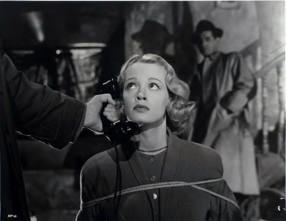 Investigate with #JohnBentley as 'The Toff' at 7:25am HAMMER THE TOFF (1952) with #PatriciaDainton crime drama #TPTVsubtitles