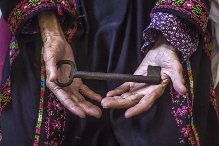 ¿Sabes que la popular canción infantil "¿Dónde están las llaves?" tiene mucho que ver con lo que está ocurriendo ahora en Gaza.

Dentro 🧵con la explicación.