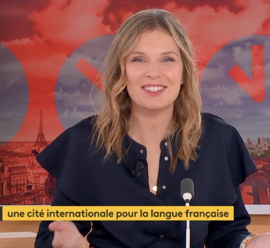 L'excellente journaliste @LaureneBarriere 
@France2tv @franceinfo TV @Francetele 👍🤩