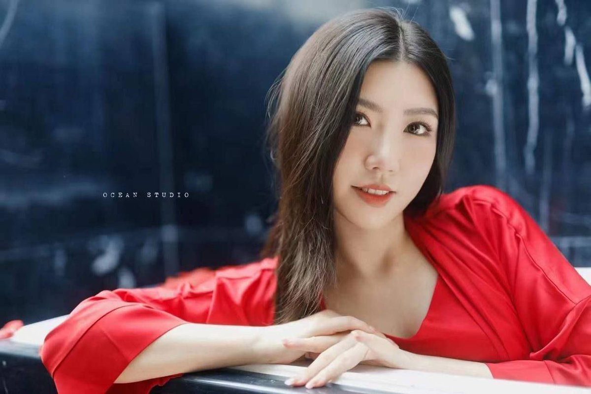 广州少妇婚内出轨尼哥，长达2年后被老公发现离婚，这种媚黑的我至今也想不出是什么原理，跟黑人偷情的视频有露脸，真就是你把黑人当宝贝，黑人吧你当母狗。#结婚 #反差婊 #广州  #媚黑婊 https://t.co/7bYkqAcGeM