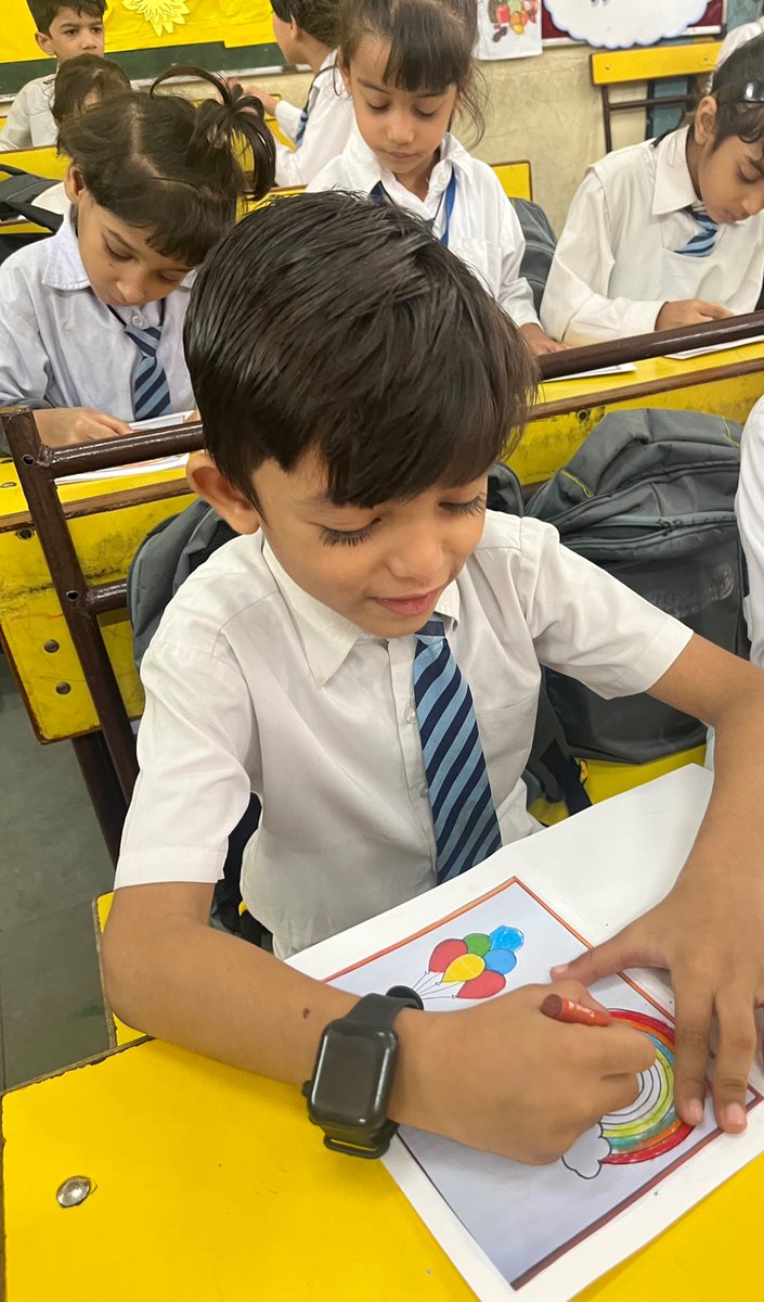hos2127003's tweet photo. Starting the day with some graceful greetings … “GREETING each other with these beautiful handmade greeting”
“SPREADING HAPPINESS”🌸🌸🌸🌸🌸🌸🌸🌸🌸🌸🌸🌸
@Dir_Education
@HappinessDelhi https://t.co/8655PRo4iy