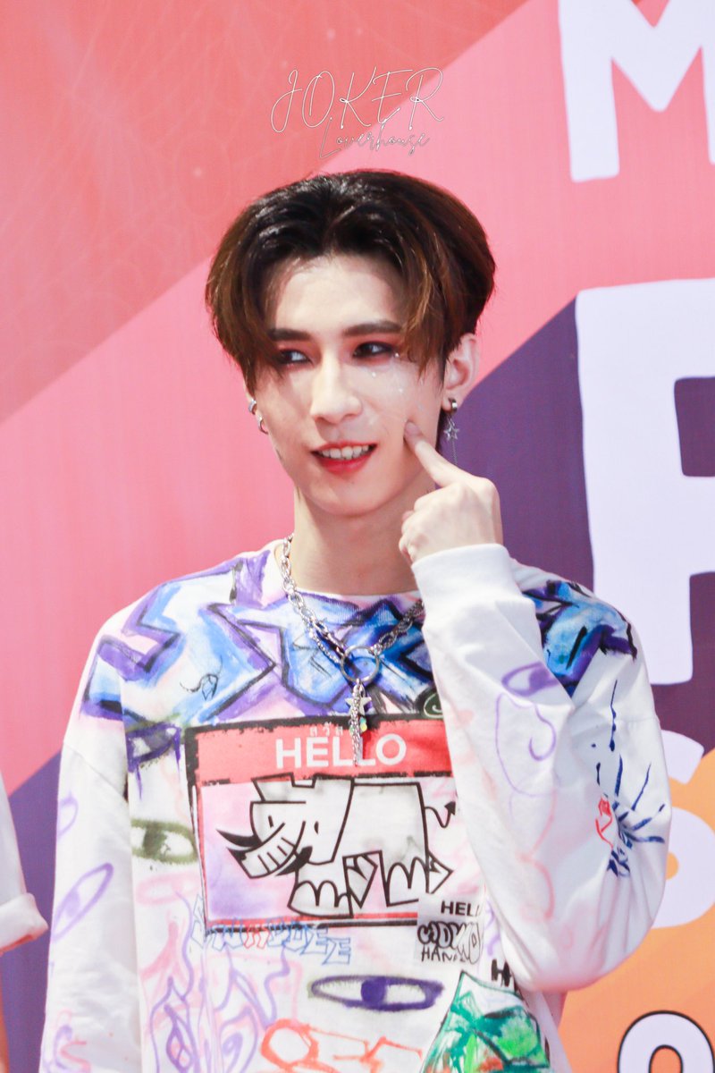 jokerloverhouse's tweet photo. โจ๊กเกอร์จิ้มแก้ม น่ารักมากคับบ! 🩵🤟🏻
@Joker_ZOLAR
#Joker_ZOLAR
#ZOLAR
#ตึกมิ้น
#Jokerloverhouse
#MELLOWPOP
#MELLOWPOPSHOWCASE https://t.co/E0GuMgmOc6