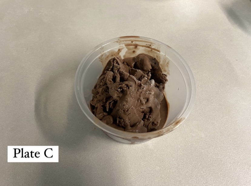 Yfm's tweet photo. Which plate do you think has the best ice cream?
#LastNumber https://t.co/KJNvng8Coj