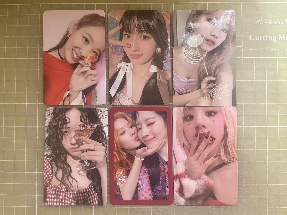 WTS/LFB

TWICE VIP PACKAGE for ₱3000

- with a FREE official indemand pc (2nd pic)
- incl: pvc bag, box, mini fan, tumbler, umbrella, rtb photocard
- sdd | gcash
- dm or reply 

🏷️ ready to be in bulacan ph philippines nayeon jeongyeon momo sana jihyo mina dahyun chaeyoung tzuyu