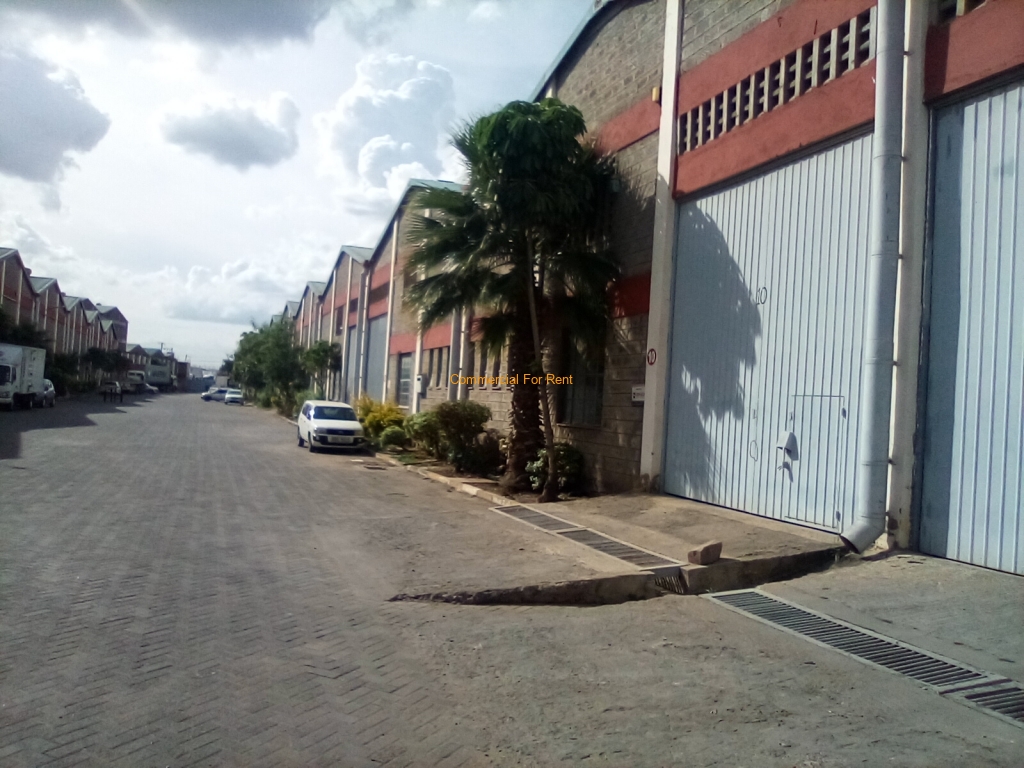 SimkarGroup's tweet image. 5,527 Sq Ft Godowns To Let on Old Mombasa Rd

Please see more details on our website using the link below: bit.ly/40fkzw4

Call us at 0728 990415 and or +254 773 587 407

#propertiesinmombasaroad 
#Propertiesforsale