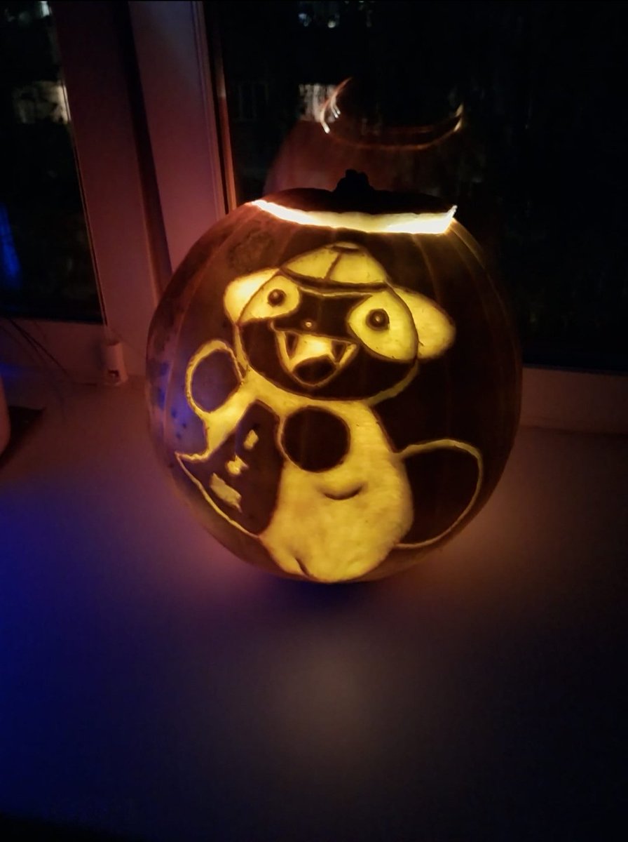 Padi205313611's tweet photo. @FlowersBlooms15 @TeamSpaceworld @reggie_800 @DrLavaYT @helixchamber @didyouknowgamin @Asmoranomardic @CuttingRoomWiki @DougDinsdale
Happy Halloween!👻🧛🐼
#pumkin carving #pokemon #beta #spaceworld1997 #kyonpan #phandarin #pokemon gold https://t.co/X1hbU1ISHP