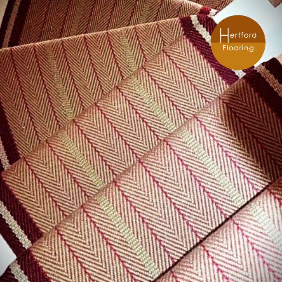 HertfordFloor's tweet photo. One of the most popular designs from #rogeroates (The double stripe)
#Beautiful
- The Trent Raspberry
#theartofflatweave #herringbone #design #stairrunner #homedecor #inspiration #home
π π§‘π π§‘π
#homeinterior #feelinspired #Timeless #classic
π π§‘π π§‘π
#hertfordflooring https://t.co/V3e9r3wf9P