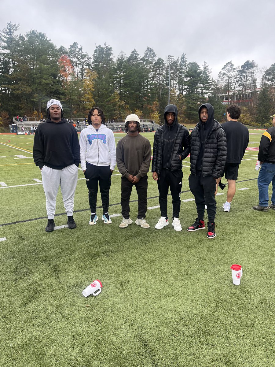 I enjoyed my time at <a href="/SaintFrancisPA/">Saint Francis U</a> thank you for the invite 🫶🏿#AGTG @chise89 <a href="/ImaniCAFootball/">Imani⚜️🏈</a> ⭐️