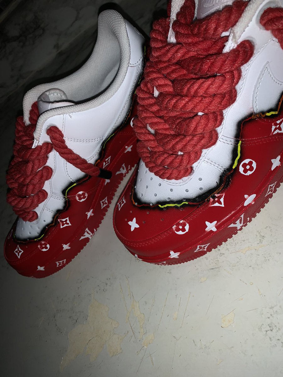 TataMadeCustoms's tweet photo. Louie v burn custom AF1 
#tatamadecustomz #BlackOwnedBusiness 
Business page on IG @tmcustomz_ dm me for custom shoes ‼️📲 https://t.co/aRsOpUII9w