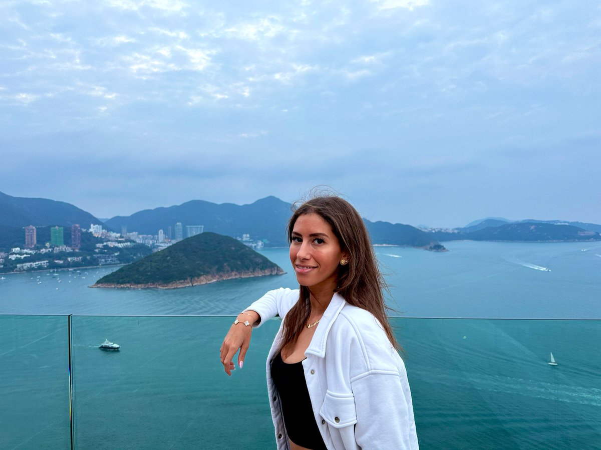 dinaamattarr's tweet image. Happy Monday!! 

Obsessed with #HongKong, a beautiful culture with amazing people, and of course, delicious food🍜

#HongKongFinTechWeek2023 🇭🇰