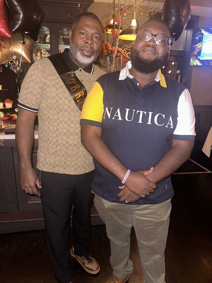 AwkwardJay26's tweet image. 