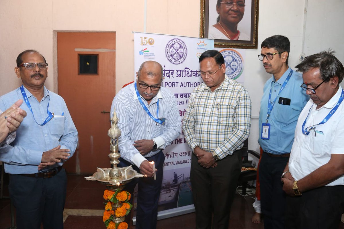 MumbaiPortTrust's tweet photo. On the occasion of Vigilance Awareness Week 2023, Vigilance Department of Mumbai Port Authority organised a street play on the theme "Say No to corruption, commit to the Nation" on 30.10.2023 at Conference Hall, Vijay Deep. https://t.co/LHHQAhS6Wp