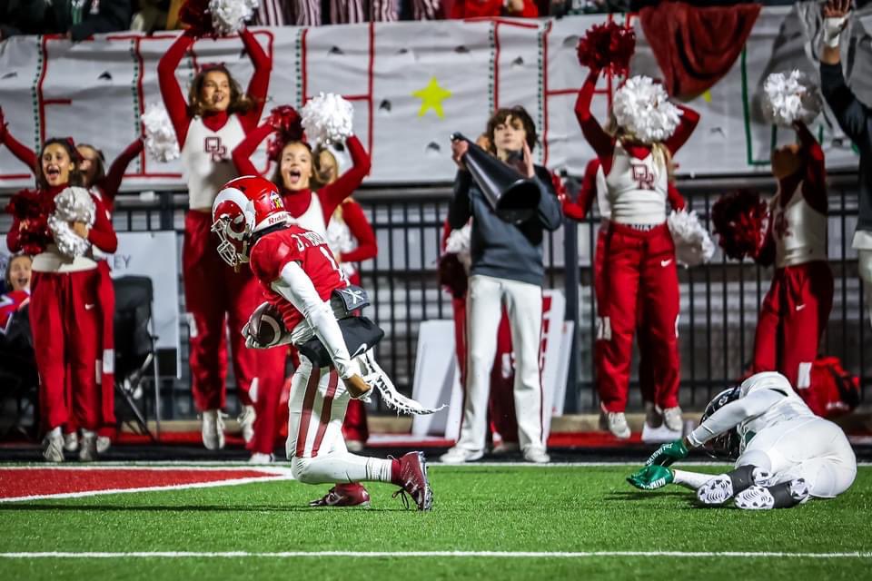 These type of moments was predicted yrs ago between @dyson_knox & @j_kharri 
Bonafide Ballers in the Class of ‘24
@oregonfootball @KStateFB @OU_Football @HuskerFootball @FresnoStateFB @CowboyFB @RazorbackFBRec @UC_Recruiting @MeanGreenFB @LouisvilleFB @TexasTechFB