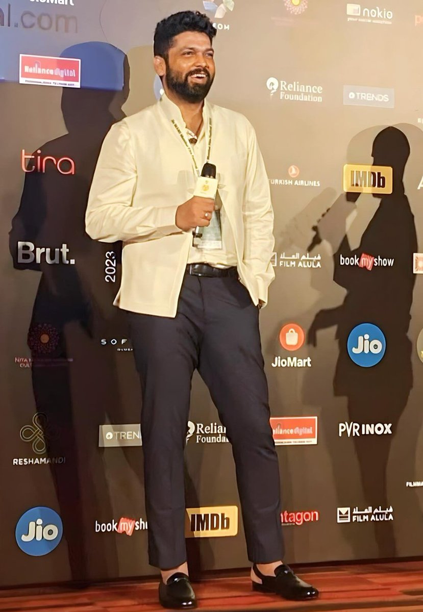 IamHCB's tweet image. 📸 @rakshitshetty at Jio #MAMIFilmFestival2023 

#RakshitShetty #SumanthBhat #Mitya #ParamvahStudios