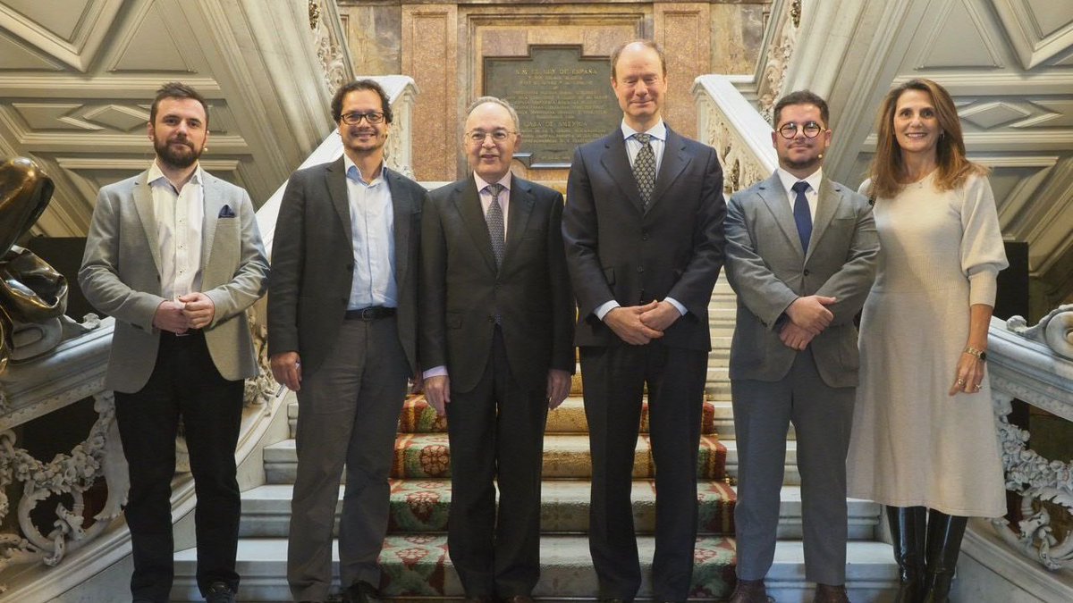 🌐 Comenzamos el debate: 'La UE y América Latina y el Caribe: Una autonomía estratégica beneficiosa para ambas regiones' con <a href="/ecfr/">ECFR</a>.

🗣️ Con Pascual Navarro, Diego Rubio, <a href="/luispradosc/">Luis Prados Covarrubias</a>, Marta Blanco, Javier Velasco y <a href="/jitorreblanca/">Nacho Torreblanca</a>.