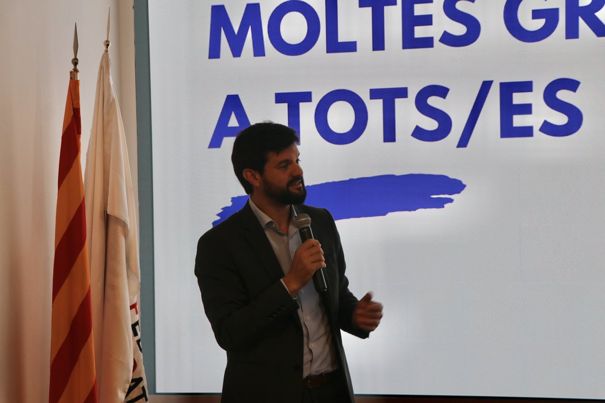 UFECcat's tweet photo. 📍👥 Aquest matí hem dut a terme la presentació d’INSERsport, el projecte punter de l’Àrea Social i Internacional de la @UFECcat. 

✅ La jornada ha comptat amb taules rodones, testimonis d’edicions anteriors, i representants de federacions esportives de Catalunya. 

🎞️ Finalment s’ha projectat el documental ‘Game Changers’ sobre INSERsport. 

#SomEsport #Som750mil