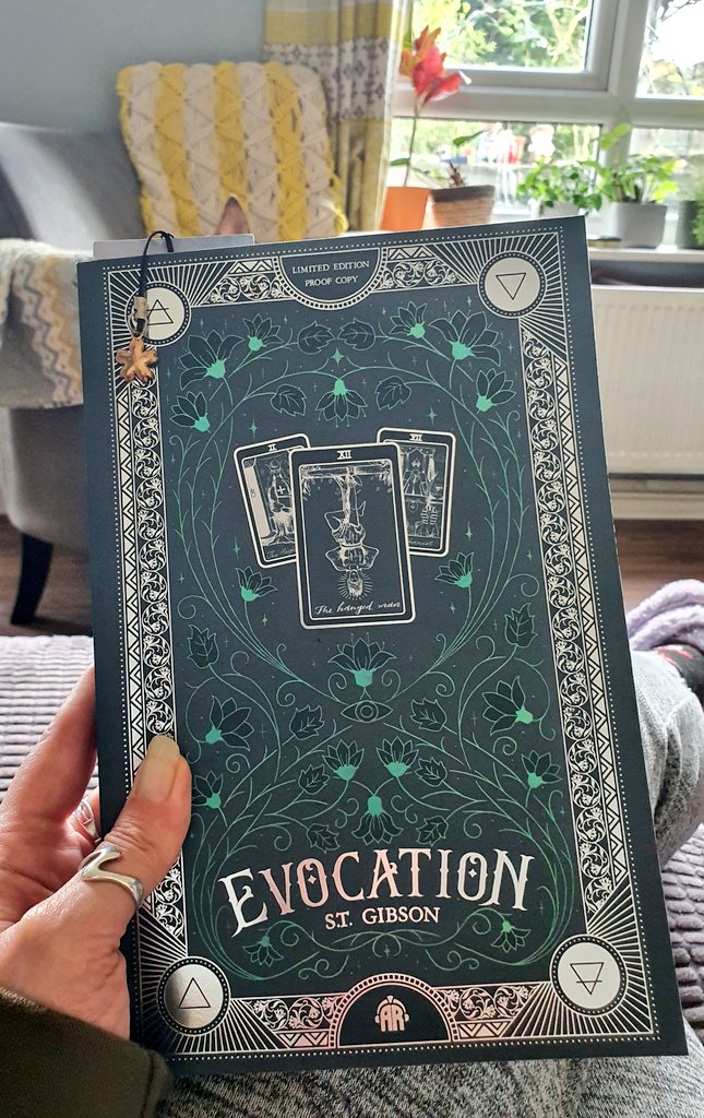 mazsbookscape's tweet image. Giving myself an hour of reading this beauty before going back to the laptop, to get organised for #NaNoWriMo 😊 This is nigh on impossible to put down! 🕯💀 #Evocation