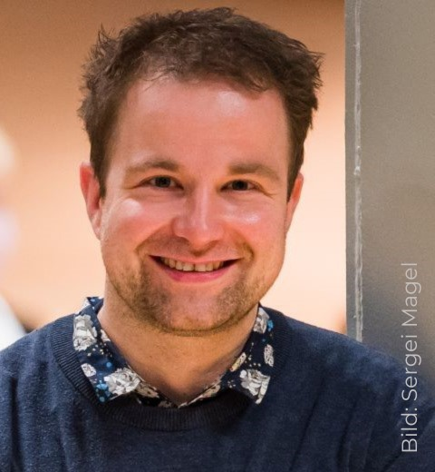 Wir begrüßen den freien IT-Journalisten Stefan Mey (<a href="/OmyDot/">Stefan Mey</a>) als <a href="/MercatorDE/">Stiftung Mercator</a>-Journalist in Residence am Zentrum verantwortungsbewusste Digitalisierung.

Er beschäftigt sich während seines Aufenthalts mit Governance-Modellen führender Kryptowährungen. Mehr: zevedi.de/efin-mercator-…