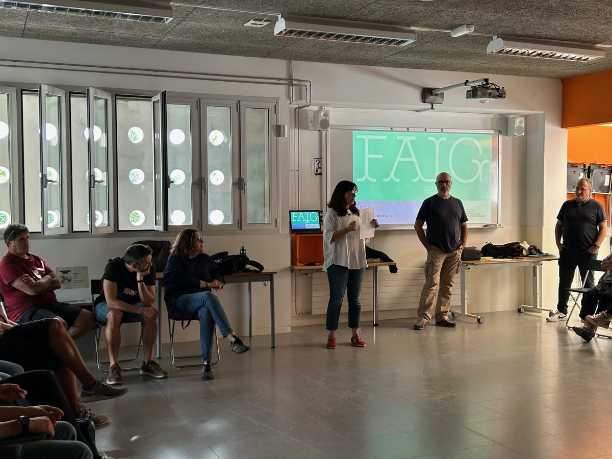 insmontgros's tweet image. Aquesta setmana a l'@insmontgros hem fet la 2a sessió FAIG del @cesirecat. Ens hem centrat en els elements d'un projecte i hem començat a analitzar algunes de les tasques globalitzades que els alumnes porten a terme amb el TAS.
#ProgramaFaig #AprenentatgeAmbSentit
