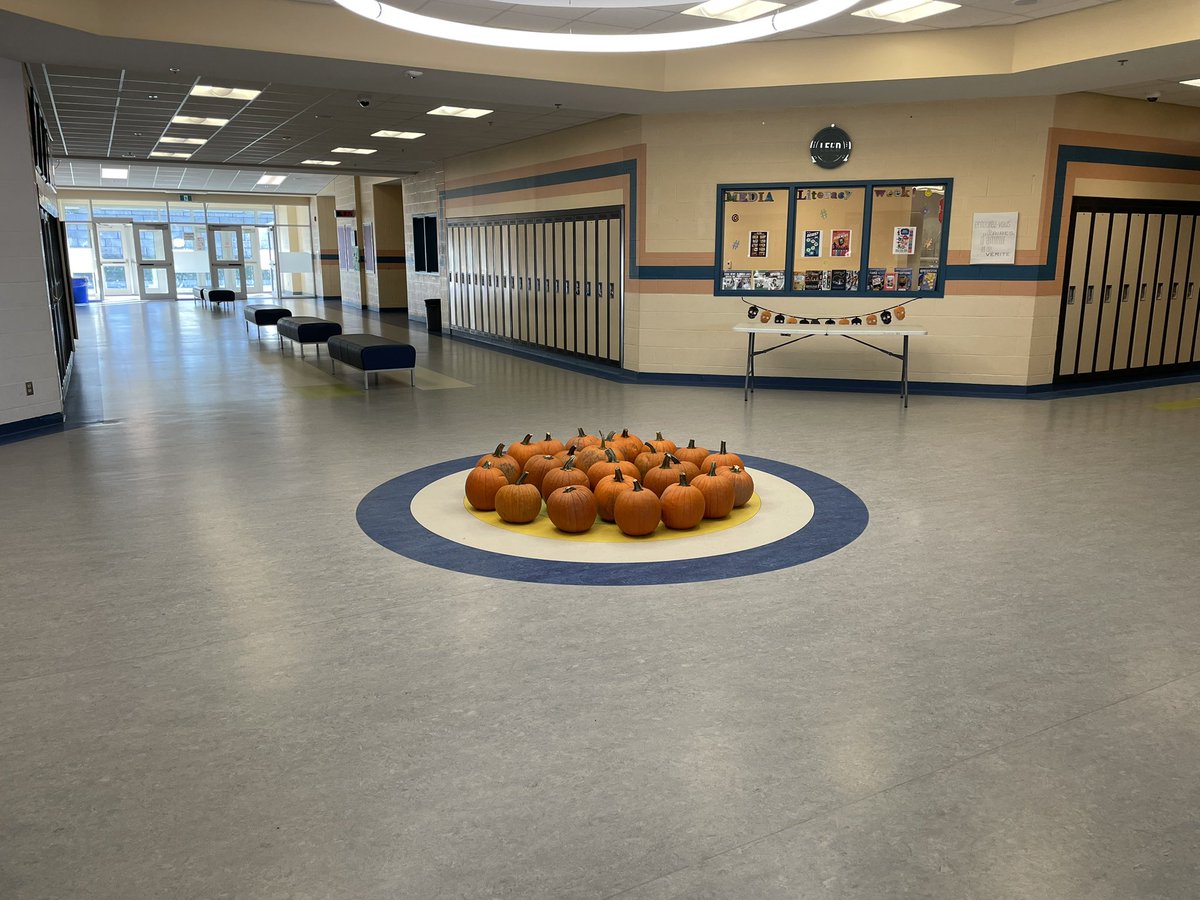 ‘‘Twas the morning before the big carving” <a href="/BrooksideInt/">Brookside Intermediate</a> 🎃👻Let’s go Brookside! <a href="/NLESDCA/">NLESD</a>