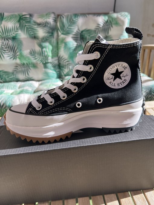 Hola amores! El otro d&iacute;a los de Heat kicks me mandaron estas s&uacute;per zapas!! Ten&eacute;is mi c&oacute;digo de descuento<a href="/tag/blackfriday"class="tags"><span>#blackfriday</span></a><a href="/tag/cybermonday"class="tags"><span>#cybermonday</span></a><a href="/tag/lovense"class="tags"><span>#lovense</span></a><a href="/tag/bfcm"class="tags"><span>#bfcm</span></a><a href="/tag/lov"class="tags"><span>#lov</span></a>